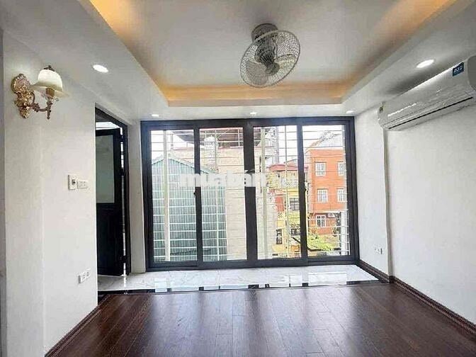 Cần bán TT Bách Khoa 2 thoáng 4PN 3WC, 100m2 tặng nội thất ô tô đỗ