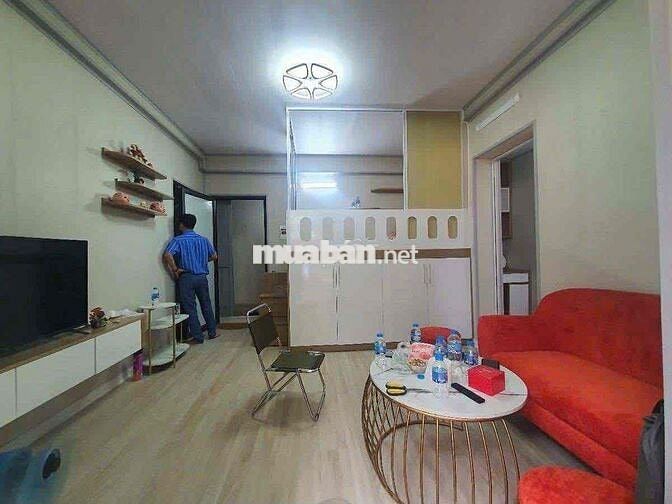 Căn góc TT Hồng Mai, tầng 2, 2 ngủ, bãi ô tô, tặng NT, ban công thoang