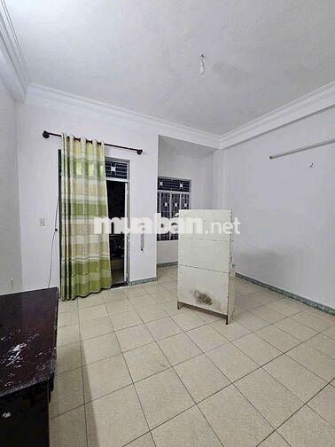 CHO THUÊ NHÀ 2.TẦNG....
DtSd 135m2 
Đg 5m5......khu vực sơn Trà..
4 f