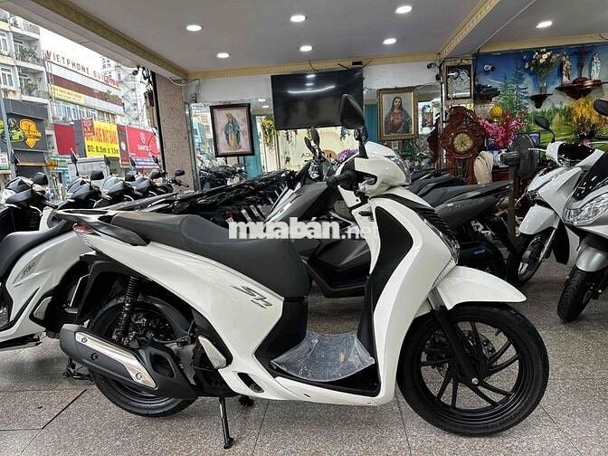 SH 125i 2015 Trắng Đen Sporty BSTP Chính Chủ