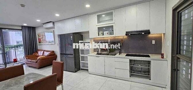 Bán Gấp căn hộ 3PN giá *** khu Saigon South Q7, sổ sẵn