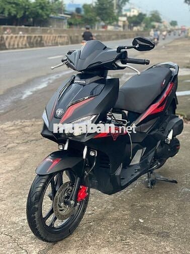 Xe máy Honda Air Blade 2017 màu đen