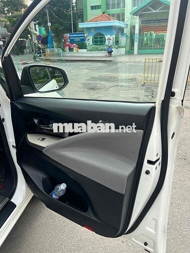 Toyota Innova 2018 2.0G - 120 km