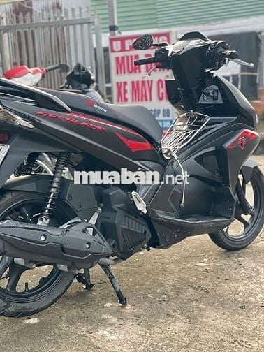 Xe máy Honda Air Blade 2017 màu đen