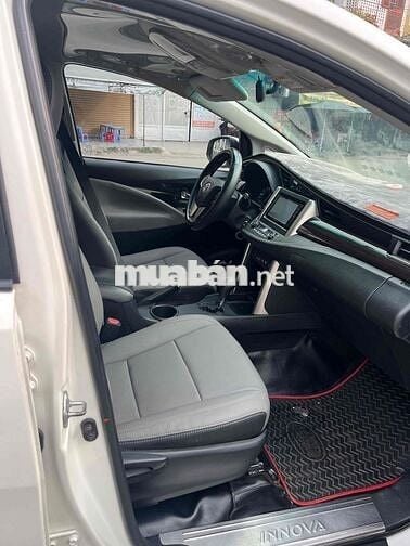 Toyota Innova 2018 2.0G - 120 km