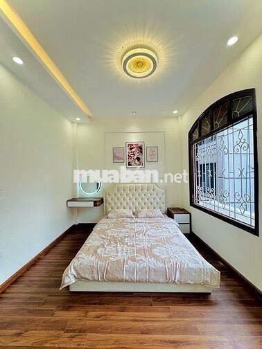NguyễnViết Xuân 36mx4 Nhà đẹp này,nyc có quaylại cũng không cho ở nhờ.