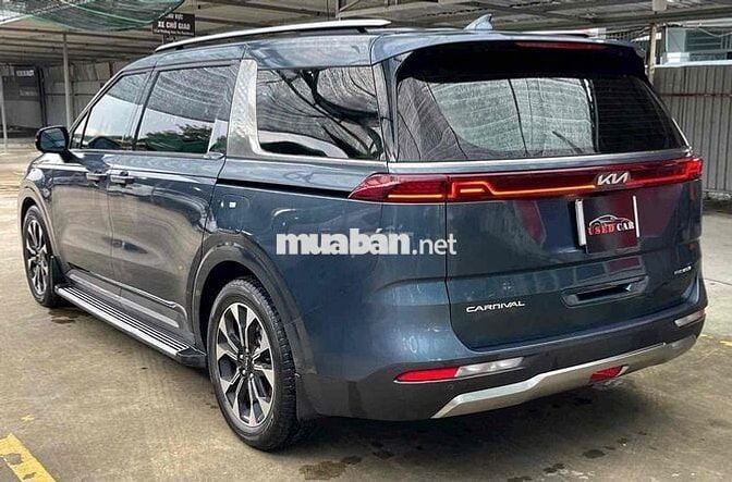 Kia Carnival 2022 2.2D Premium 8 chỗ - 80000 km