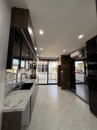 Trần Khát Chân-Gần ÔTÔ-Xây Mới-35m x 6Tầng-Thang Máy-Nội Thất Đẹp-9Tỷ3