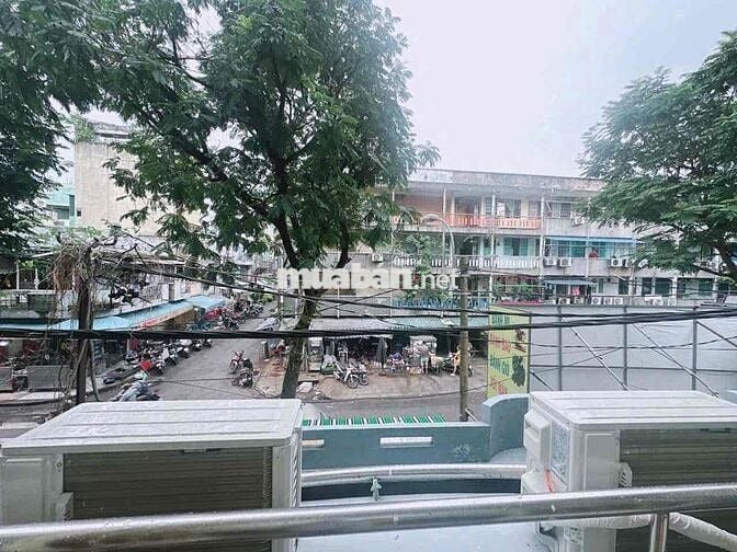 Cho Thuê Căn Hộ 2pn1wc Ban Công Máy Giặt Riêng Full NT Ngay Bà Hạt Q10