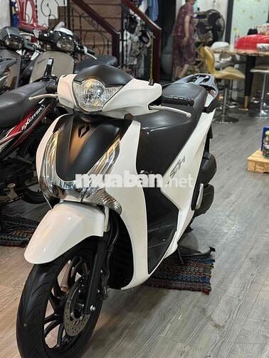 Sh 125 trắng đen siêu đẹp máy rin nợ xấu đưa 12tr