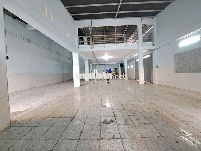 KHO XƯỞNG NỀN GẠCH MEN GIA 30 TRIỆU