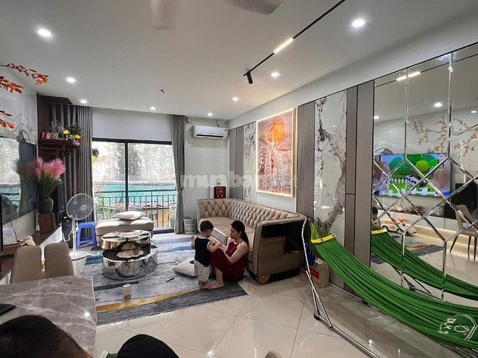 CHÍNH CHỦ BÁN NHÀ CẦU GIẤY, SÁT PHỐ, Ô TÔ 7 CHỖ QUA NHÀ 54m, 19,8 TỶ