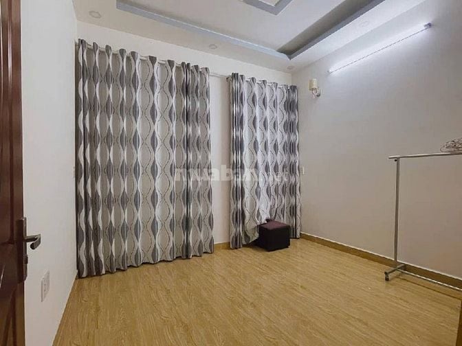 Tìm Đâu Ra ? Nhà 03 Tầng, Xe hơi Tới Nơi Nhà Mới 3,5x14m
