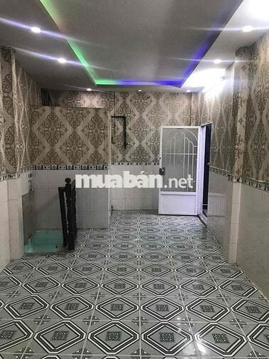 cần bán nhà hẻm cục 2mặt  đường DBT Q8 DT 3x7 1 trệt 1 lầu 2 nhà vs
