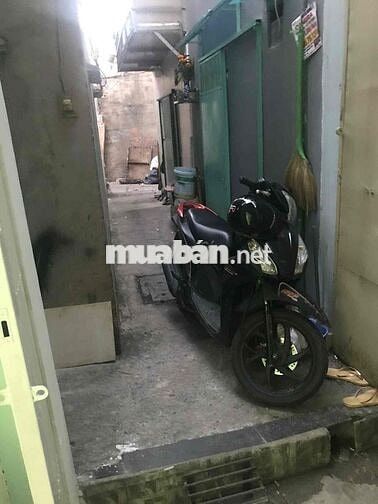cần bán nhà hẻm cục 2mặt  đường DBT Q8 DT 3x7 1 trệt 1 lầu 2 nhà vs