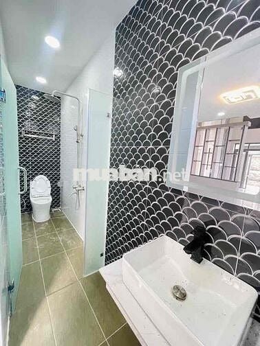 NHÀ ĐẸP PHONG CÁCH NHƯ BIỆT THỰ 8X12 NGUYỄN ẢNH THỦ QUẬN 12 GIÁ TỐT