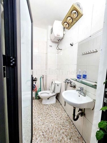 CCMN MẶT PHỐ KHƯƠNG ĐÌNH - 50M² 2NGỦ 2VS - THANG MÁY- GIÁ CHỈ 2.3 TỶ