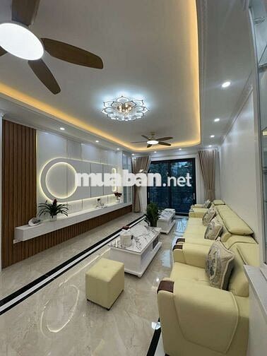 Bán Nhà 7 tầng phố Ngọc Thuỵ,gara ô tô, thang máy,50m2,Giá chỉ 13,9 tỷ