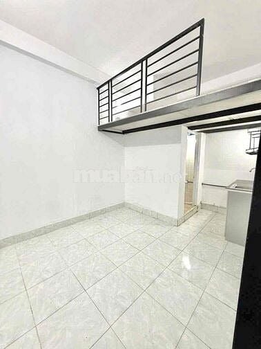 DUPLEX GÁC CAO RỘNG 28M2 ĐI BỘ QUA ĐẠI HỌC CÔNG THƯƠNG