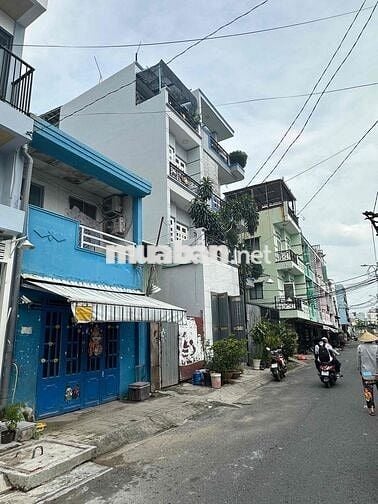 BÁN NHÀ MẶT TIỀN XE TẢI TRÁNH NHAU – KINH DOANH BUÔN BÁN TỐT