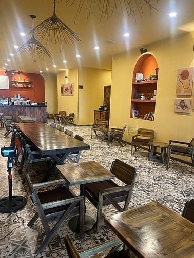 Cho thuê nhà mặt tiền Hà Huy Giáp 