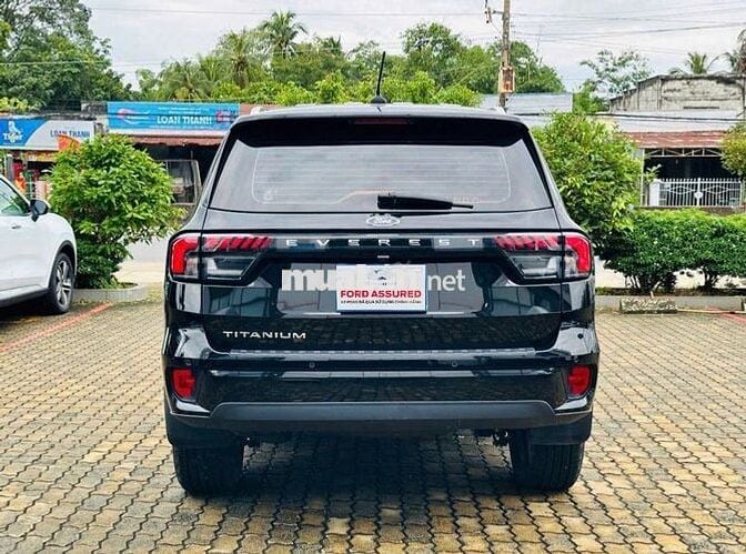 Ford Everest 2022 Titanium 2.0L 4x2 AT - 27000 km