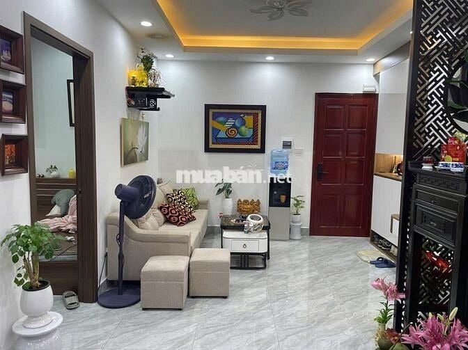 Chính chủ bán CH toà N2C, 59m2, 2N,2WC, giá 5.75 tỷ