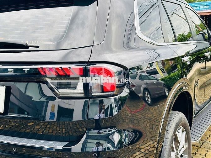 Ford Everest 2022 Titanium 2.0L 4x2 AT - 27000 km