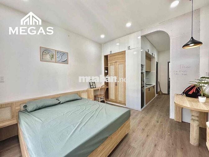CHDV full nội thất 1pn tách bếp ban công cửa sổ cực thoáng ngay HHT