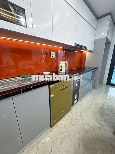 Bán Nhà 7 tầng phố Ngọc Thuỵ,gara ô tô, thang máy,50m2,Giá chỉ 13,9 tỷ