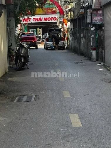 BÁN ĐẤT TẶNG NHÀ - GIÁ HẠT RẺ - LĨNH NAM 🔹DT: 95m² 🔹MT: 4.2m² => HẬU