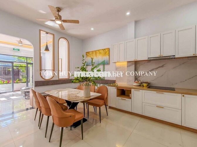 Nhà đẹp gần biển Mỹ Khê – khu An Thượng 4PN hiện đại