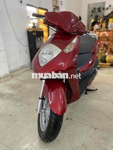 Dylan đỏ tứ quí 4 xe quá đẹp