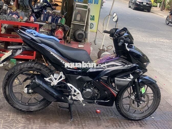 Xe máy Honda Winner V3 màu đen