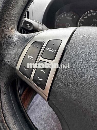 Hyundai Avante 2014 1.6 MT - 65000 km