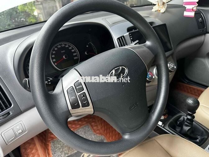 Hyundai Avante 2014 1.6 MT - 65000 km