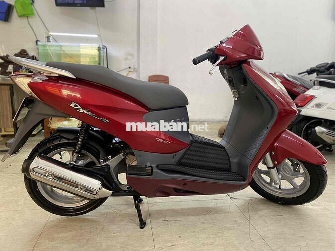 Dylan đỏ tứ quí 4 xe quá đẹp