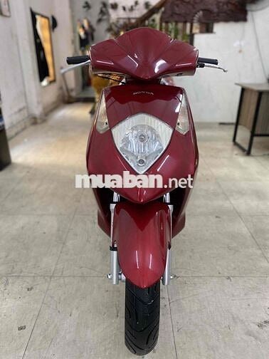 Dylan đỏ tứ quí 4 xe quá đẹp