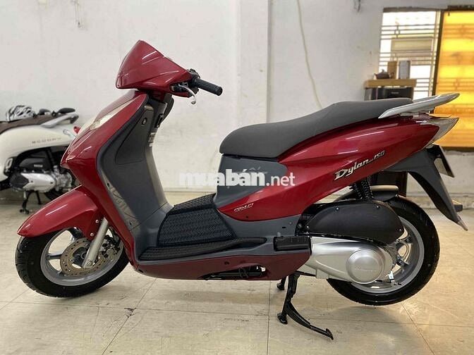 Dylan đỏ tứ quí 4 xe quá đẹp