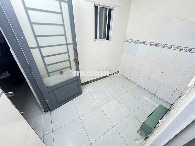 Phòng giá rẻ ở 1 người chỉ tính điện nước ngay Mã Lò