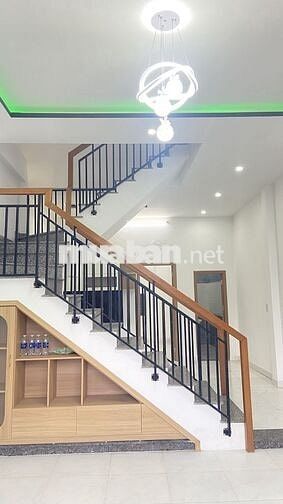 Bán nhà 2 tầng kiệt oto 4m đường Nguyễn Lương Bằng dt:60m giá: 3ty380