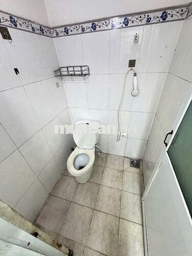 Phòng giá rẻ ở 1 người chỉ tính điện nước ngay Mã Lò