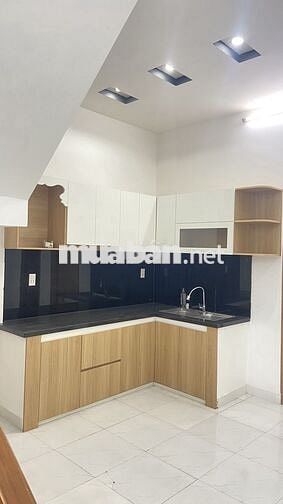 Bán nhà 2 tầng kiệt oto 4m đường Nguyễn Lương Bằng dt:60m giá: 3ty380
