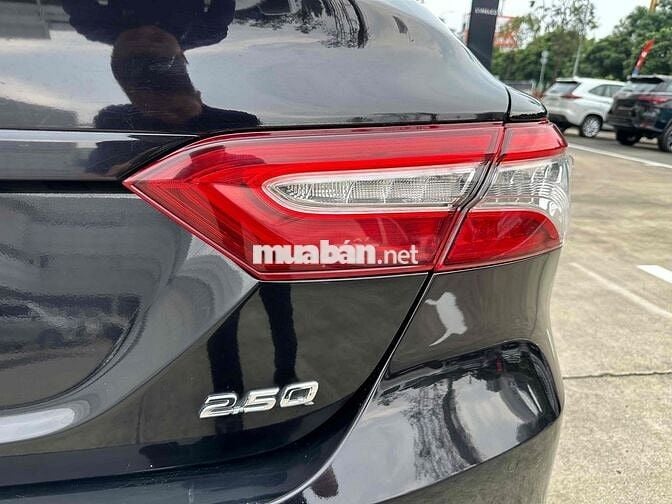Toyota Camry 2021 2.5Q - HÃNG BH 1 năm giảm sâu