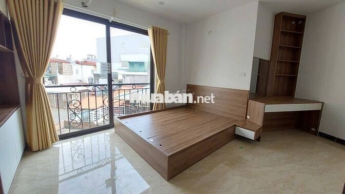 Nhà mới Cầu Giấy - Xe hơi đỗ cửa - 31m2 CHỈ 10 tỷ - Có tháng máy