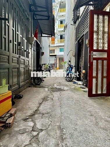 Nhà chính chủ quận 12.gần hiệp thành city