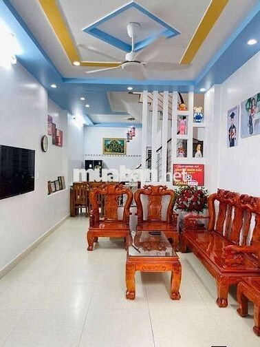 Bán nhà Hồ Tùng Mậu - 42m - dân xây - gần phố - 8 tỷ nhỉnh