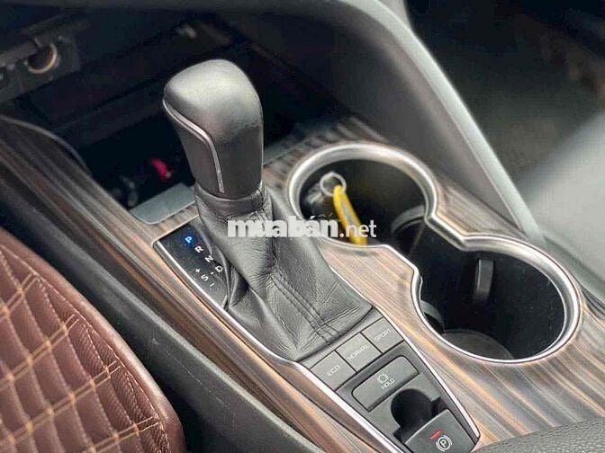 Toyota Camry 2021 2.5Q - tự động BH HÃNG 1 năm