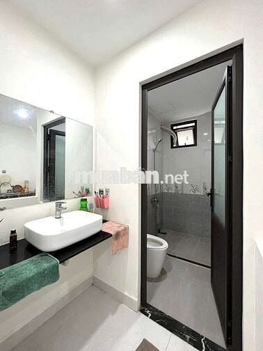 CHO THUÊ CĂN HỘ
AN PHÚ tầng cao full nội thất 
view đẹp cạnh ĐH Tây Đô