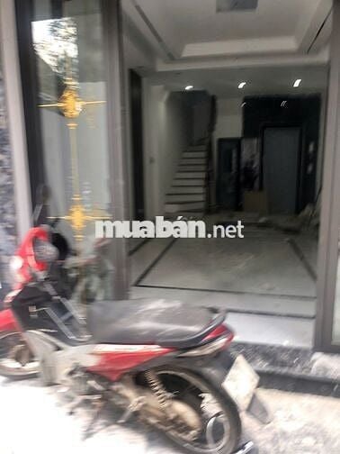 Cho thuê nhà nguyên căn 7 tầng mới 4 PN, Bát Khối gần Aeon,Cổ Linh